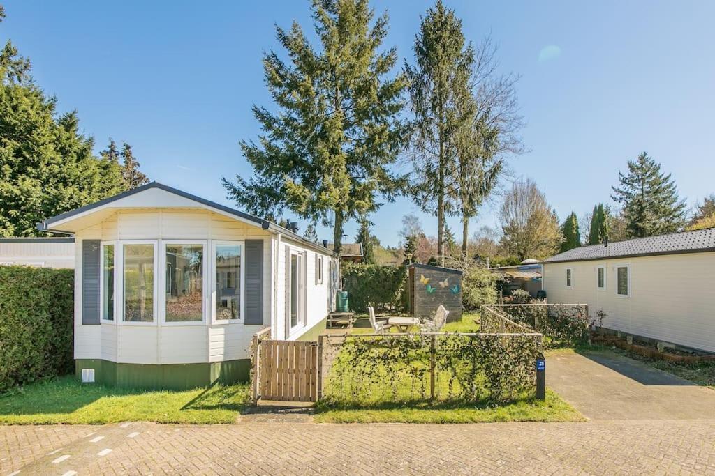 Villa 4-Pers. Chalet Met Eigen Parkeerplaats In Veluwe à Putten Extérieur photo