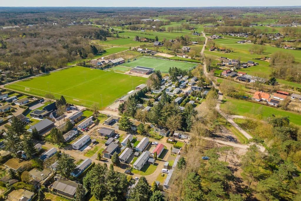 Villa 4-Pers. Chalet Met Eigen Parkeerplaats In Veluwe à Putten Extérieur photo